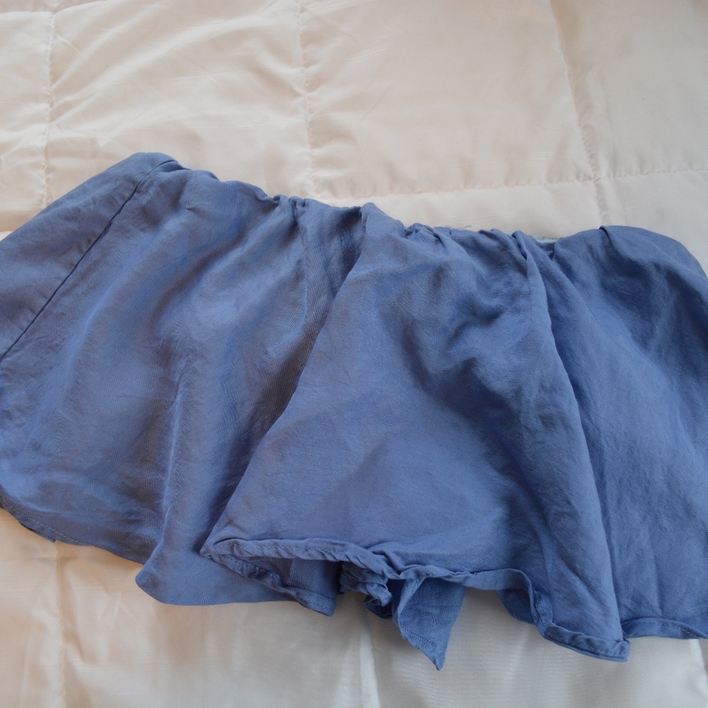 Revolve Strapless top - Picture 2 of 4